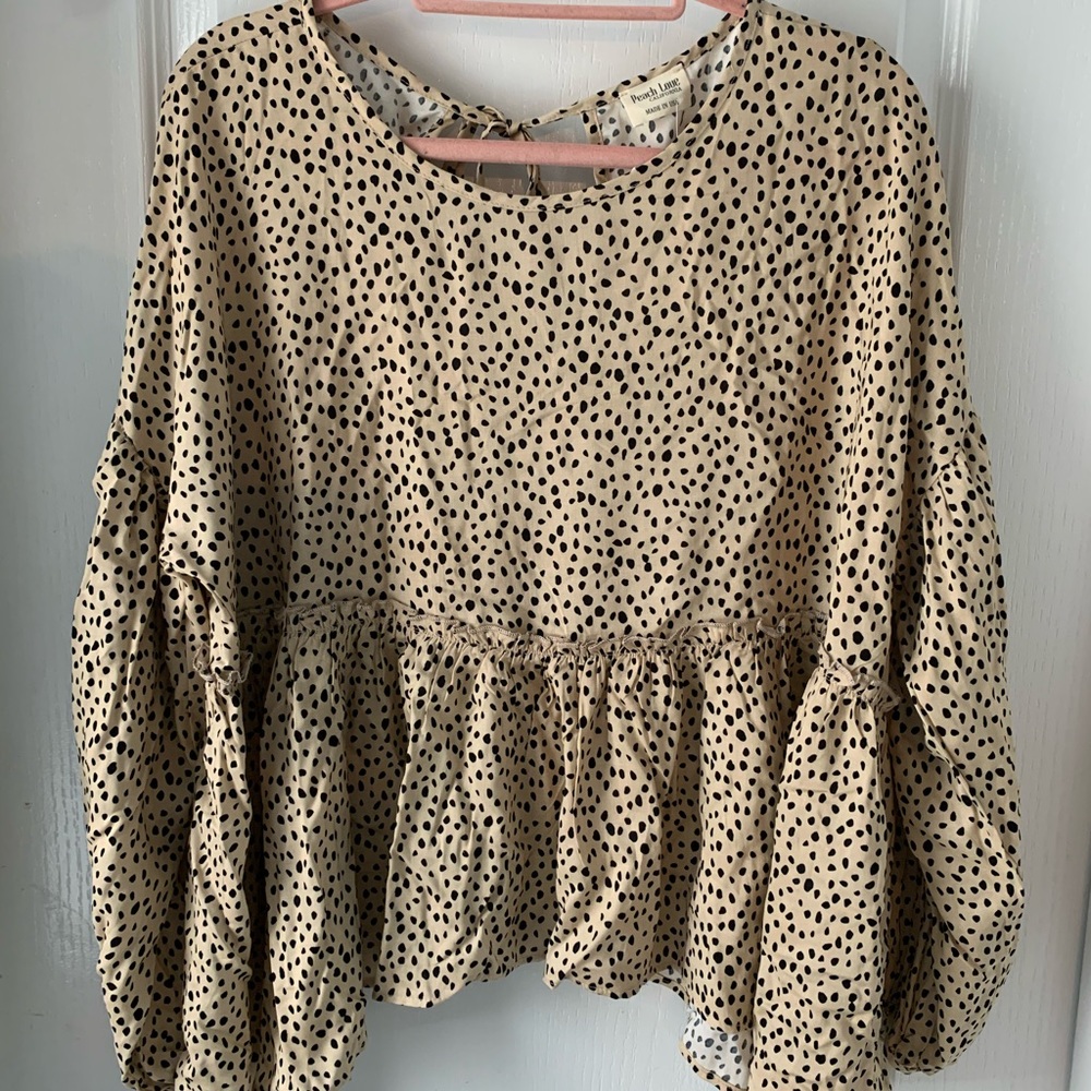 NWT Peach Love California top, size L